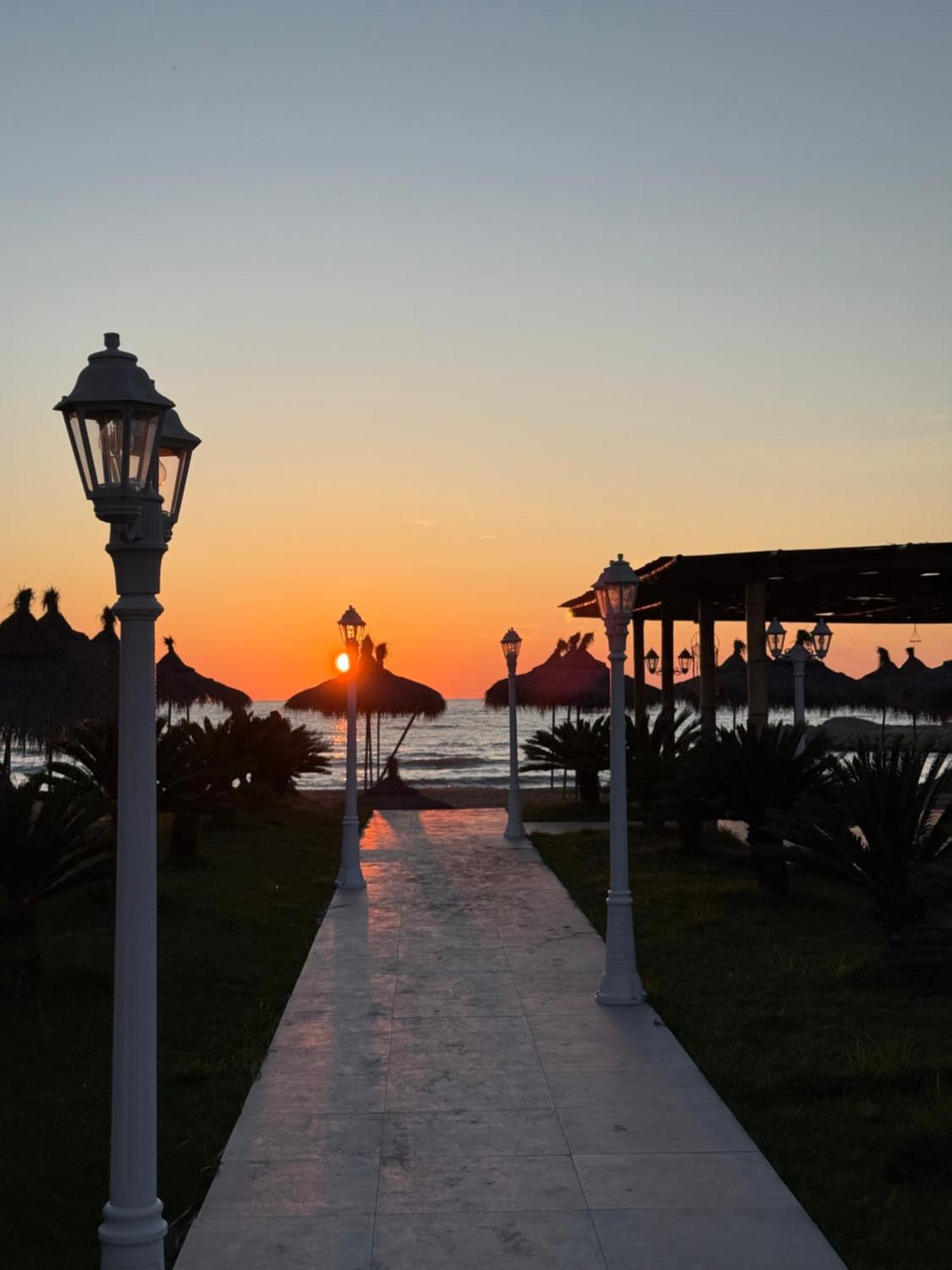 1Bedroom Holiday Apartment With Amazing View Golem,Durres 格勒姆 外观 照片